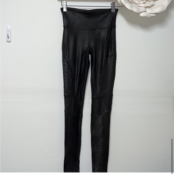 SPANX Faux Leather Moto Leggings size XS - Picture 9 of 11